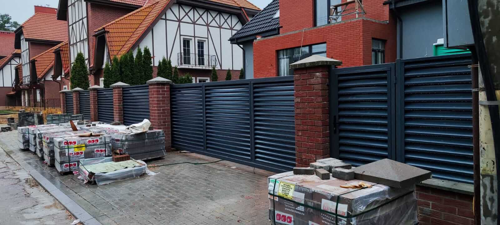 забор-жалюзи с ламелями эко-z ral7024 серый графит фото17 в Орске