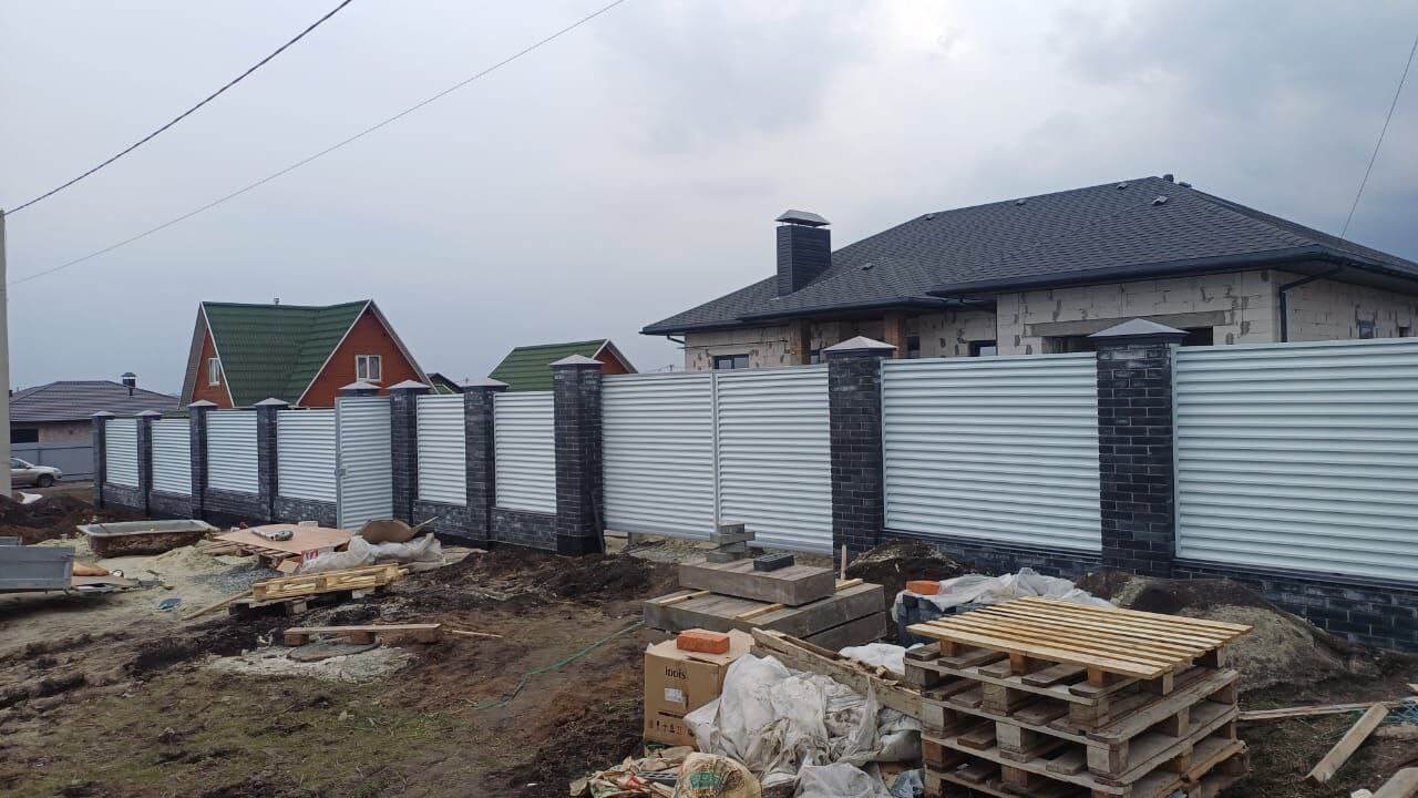 Забор-жалюзи из ламелей ЭКО-Z 94м RAL9003/9003 Белый двусторонний фото 2 в Орске