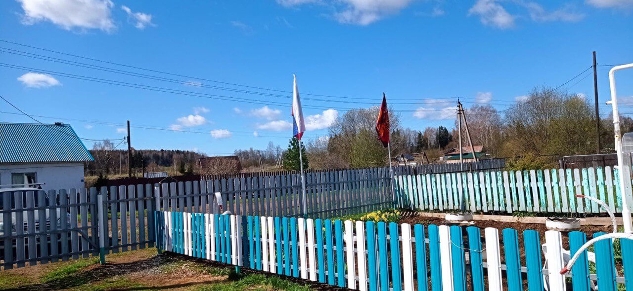 Забор из евроштакетника 16м RAL5021 Морская Волна, RAL9003 Белый фото 3 в Орске