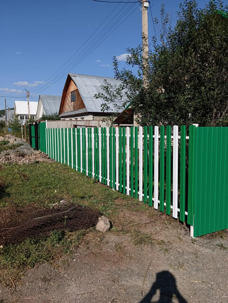 Забор из евроштакетника 10м RAL9003 Белый, RAL6029 Зеленая Мята в Орске