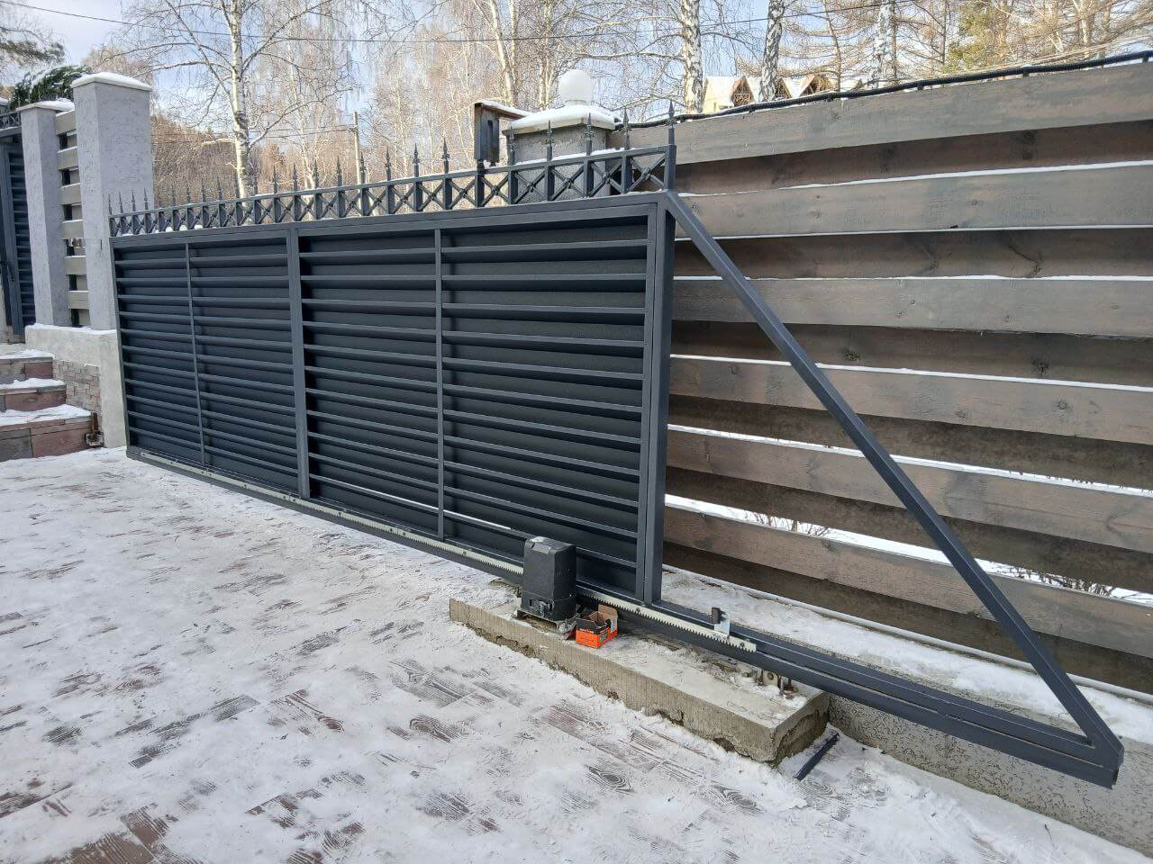 Входная группа из ламелей Хай-Тек RAL7024/7024 Серый Графит двусторонний МАТТЕ фото 23 в Орске
