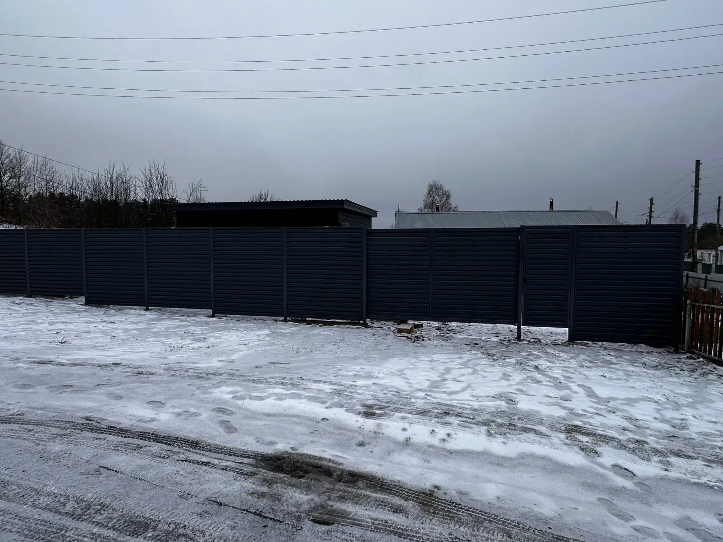 Забор-жалюзи из ламелей Хай-Тек 20м RAL7024/7024 Серый Графит двусторонний МАТТЕ фото 1 в Орске