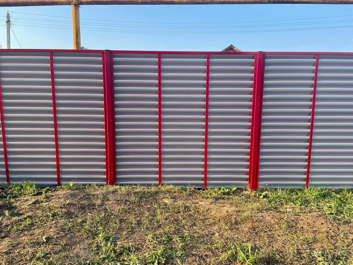 Забор-жалюзи из ламелей Еврожалюзи 24м RAL3003 Рубин фото 5 в Орске